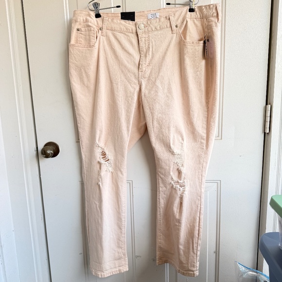 crown & ivy Pants - Crown & Ivy | Ripped Skinny Jeans | Pink | Size 22W